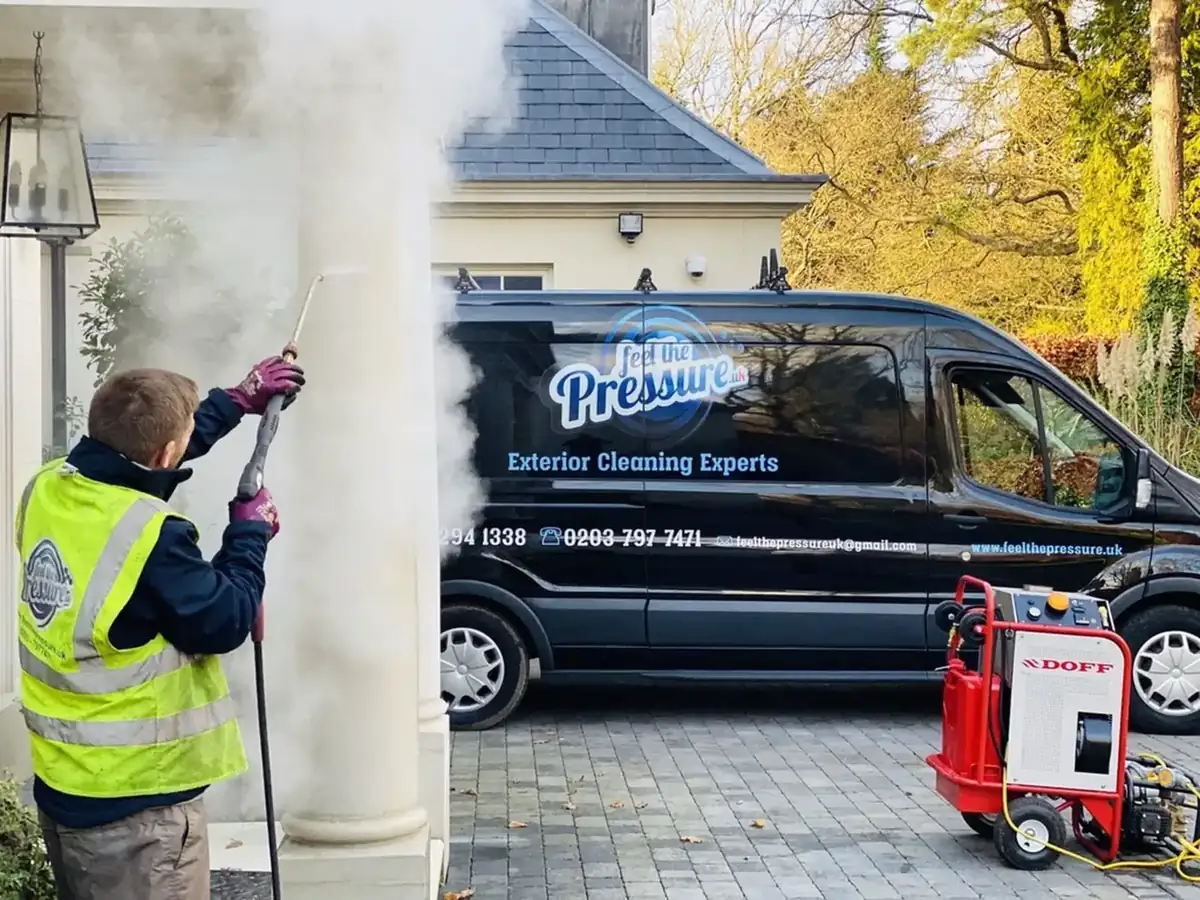 stone-cleaning-specialist-steam-cleaning-100kb.webp